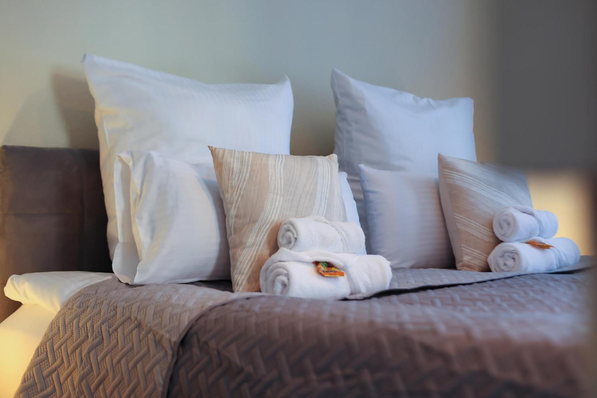 Apart21 - Exclusive In Location With Parking Apartment *