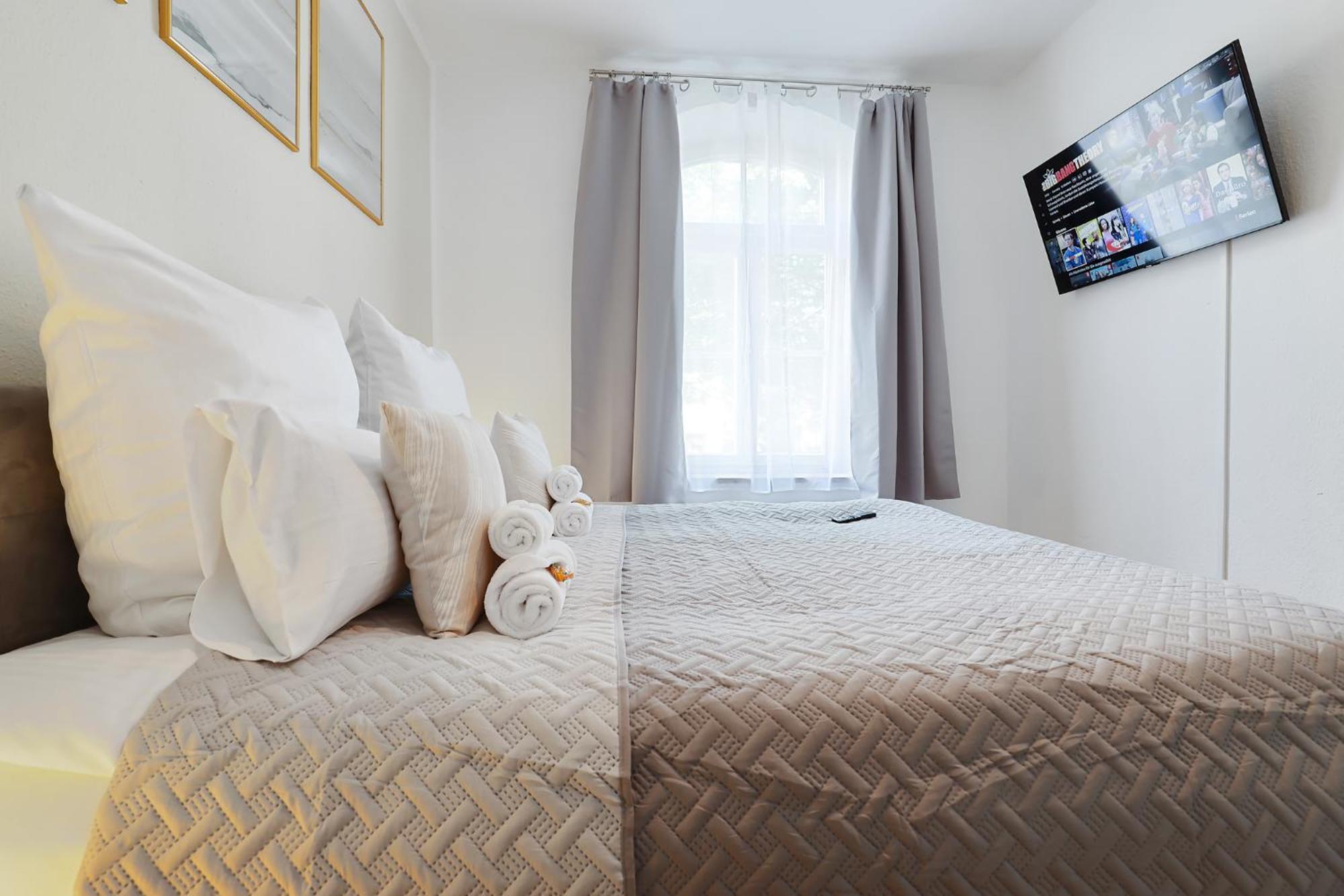 Apart21 - Exclusive In Location With Parking Apartment